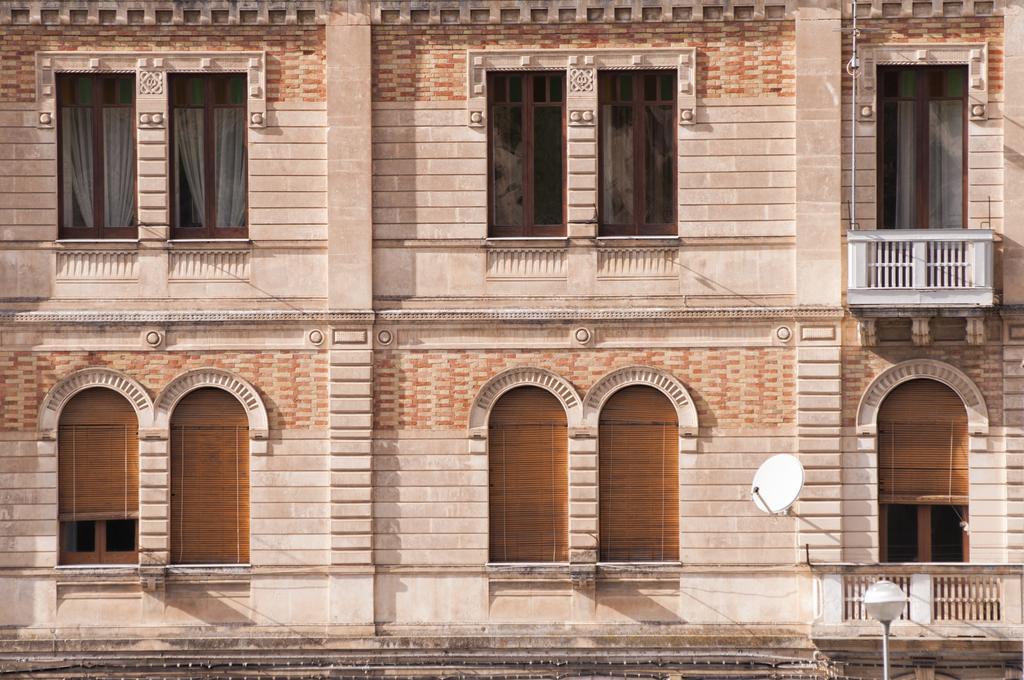 B&B Villa Roma 皮亚扎-阿尔梅里纳 外观 照片