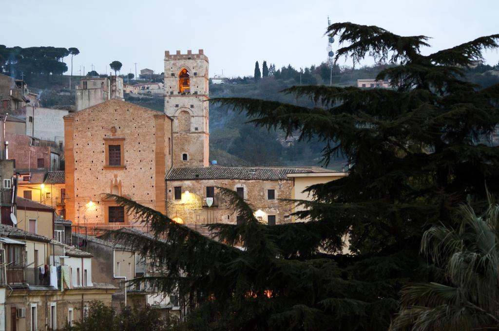 B&B Villa Roma 皮亚扎-阿尔梅里纳 外观 照片