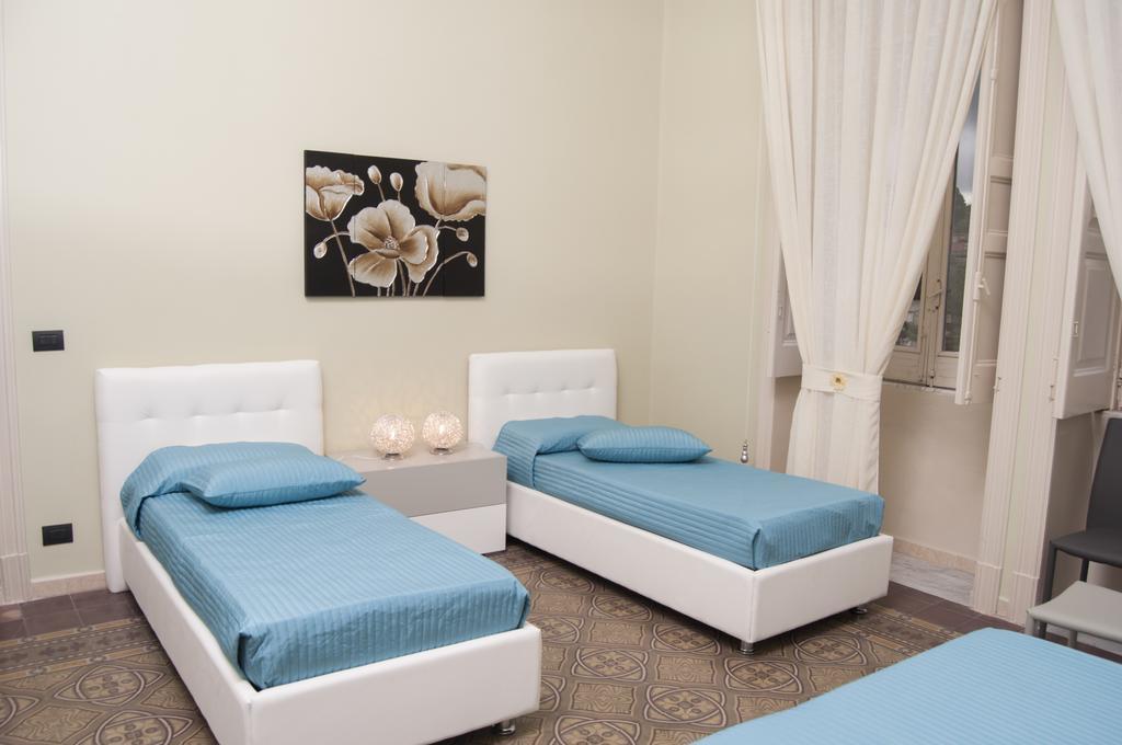 B&B Villa Roma 皮亚扎-阿尔梅里纳 外观 照片