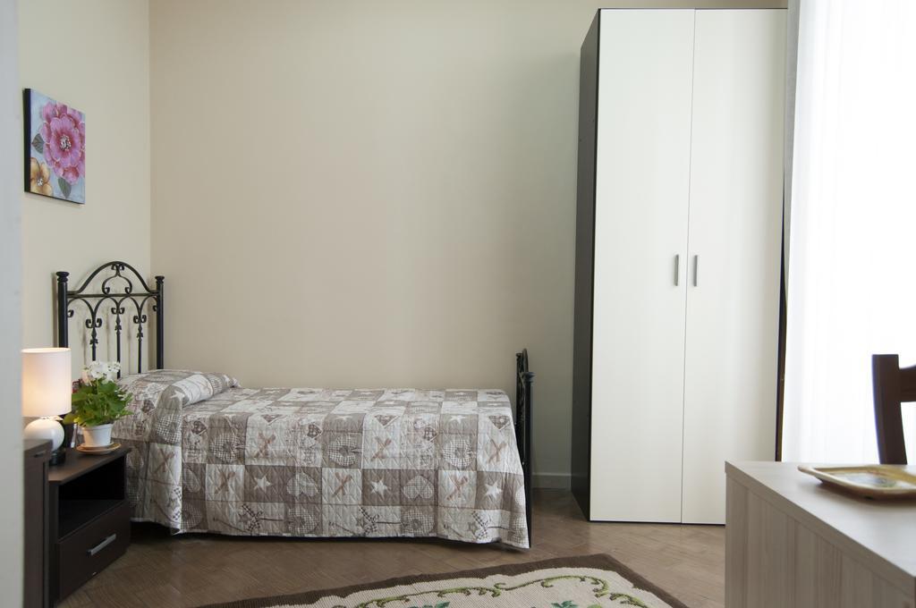 B&B Villa Roma 皮亚扎-阿尔梅里纳 外观 照片